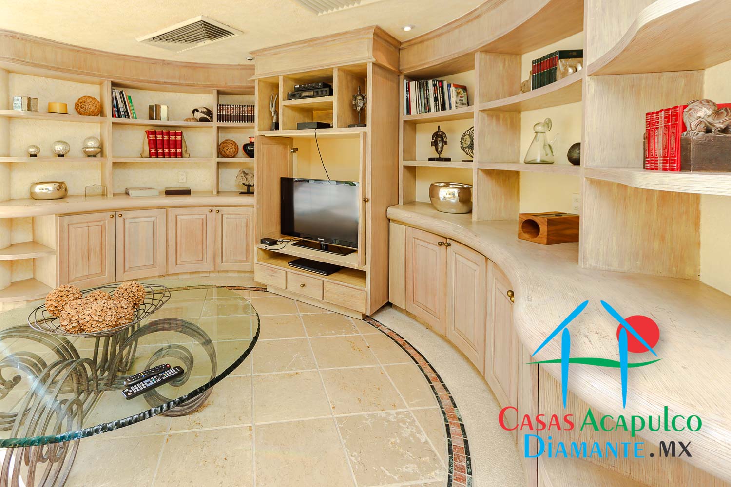 Villa del Sol - Sala de televisión 7